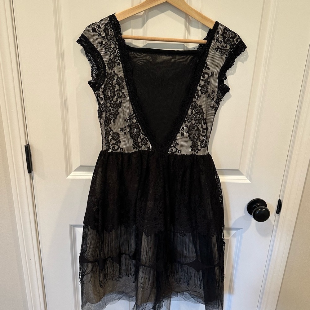 Dress - Picture 2 of 3